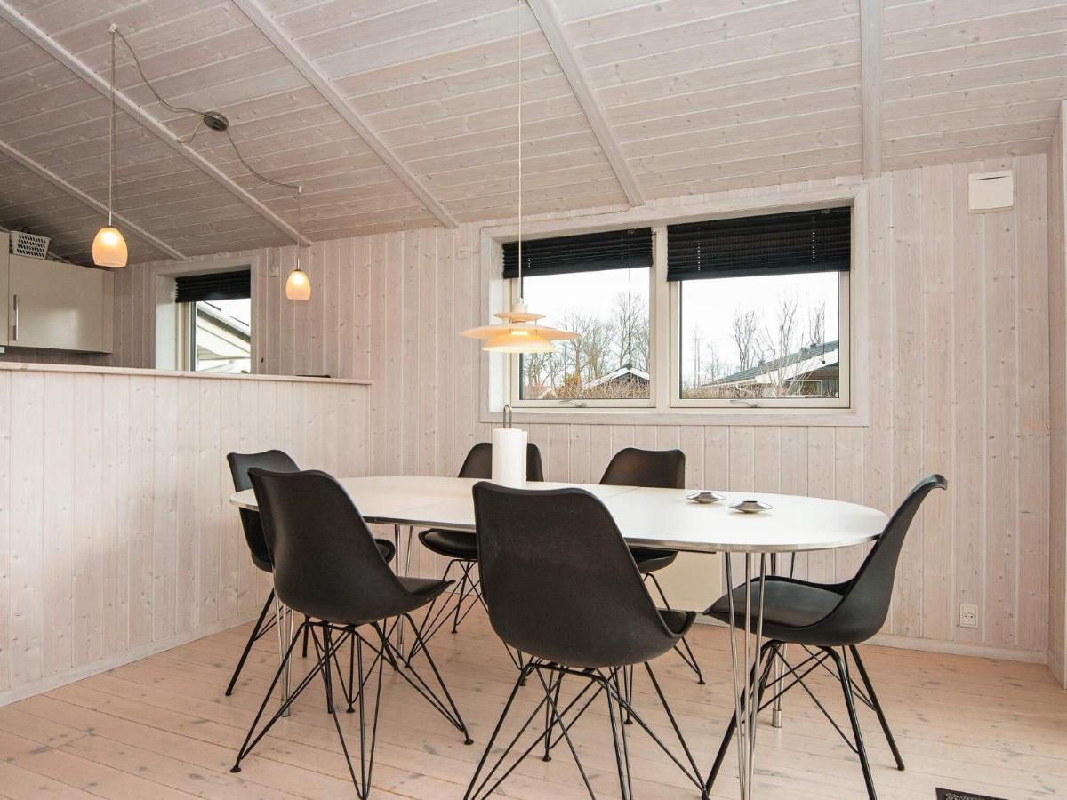 Three-Bedroom Holiday Home In Juelsminde 18 Sonderby  Exterior foto